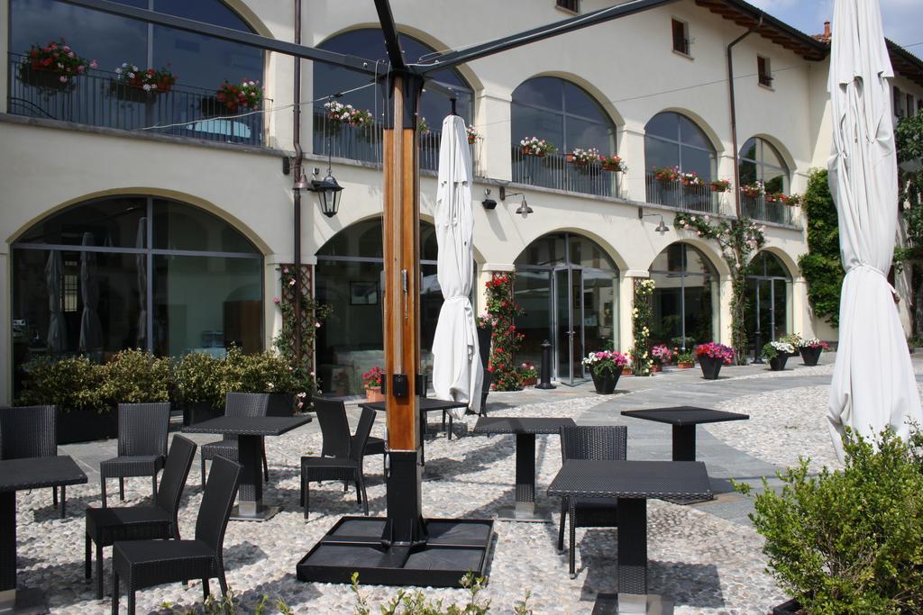 Hotel Cascina Canova Uggiate-Trevano Bagian luar foto